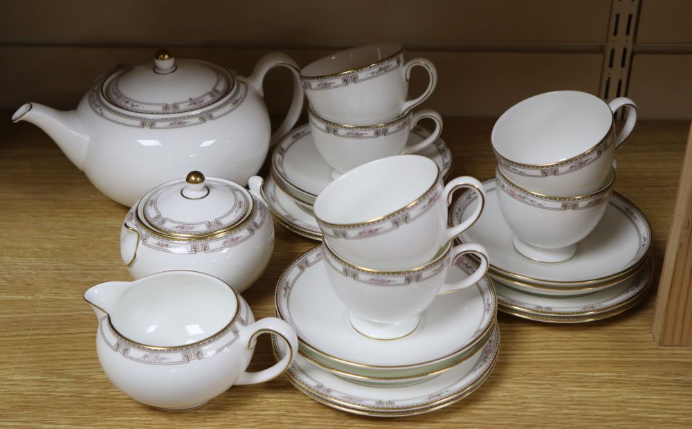 A Wedgwood Colchester pattern tea service